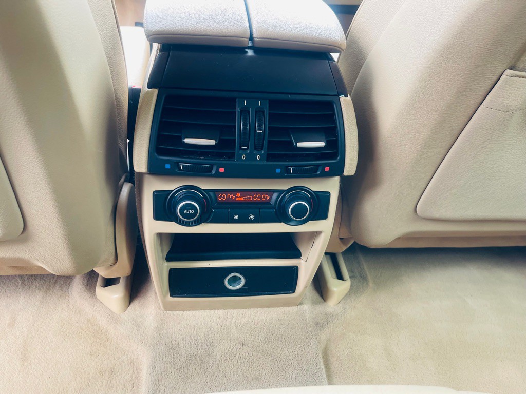 2008 BMW X5 Image 21