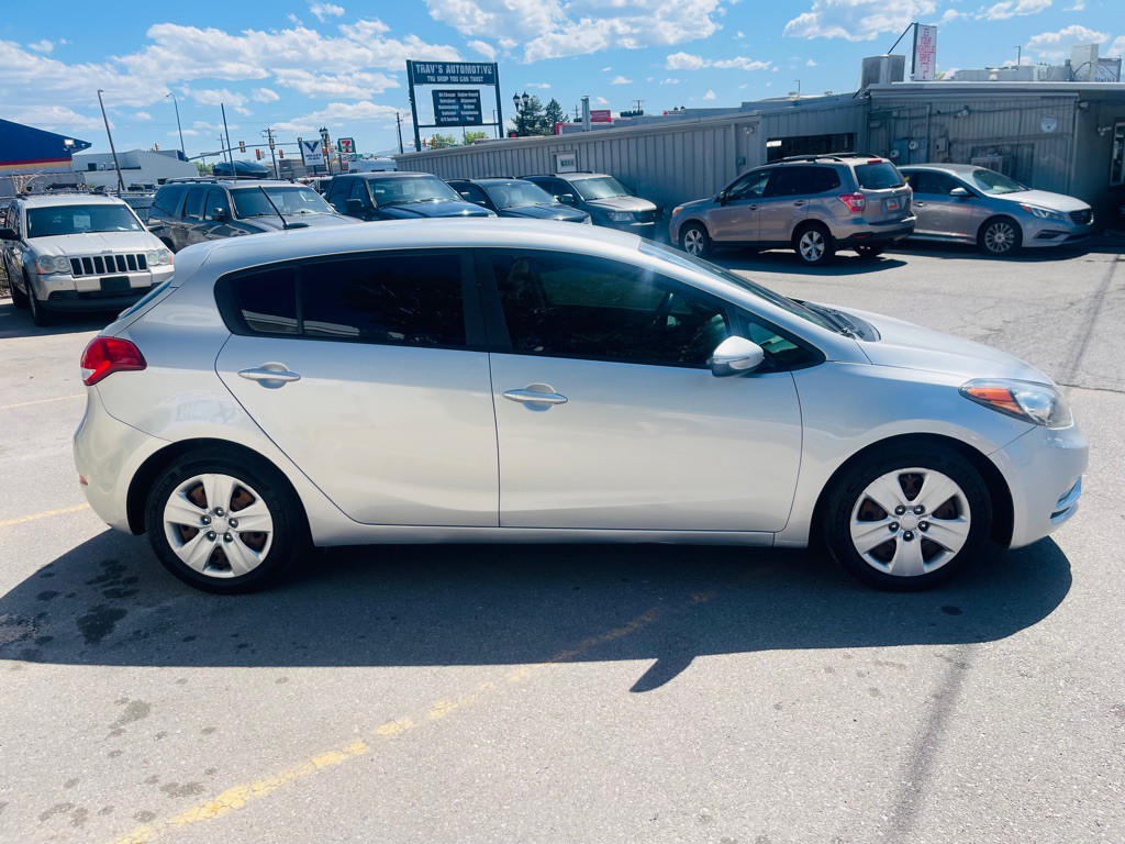 2016 Kia Forte Image 4