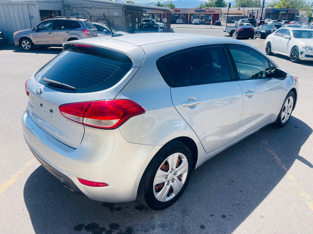 2016 Kia Forte Image 5
