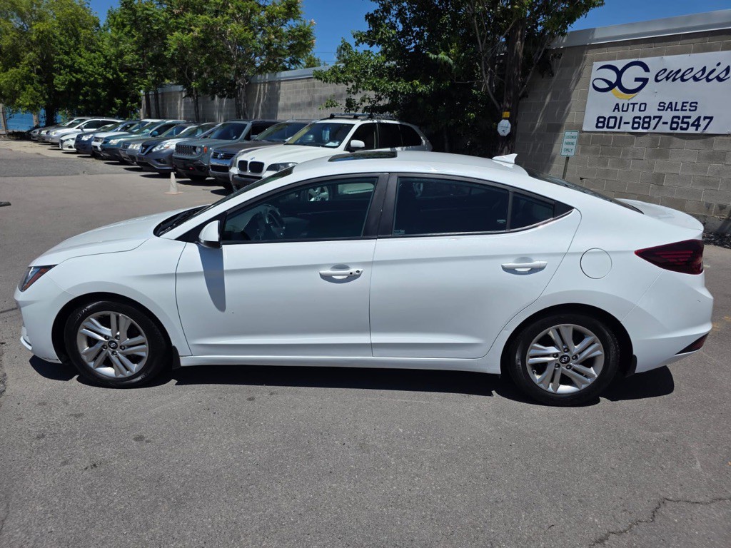 2019 Hyundai Elantra Image 8