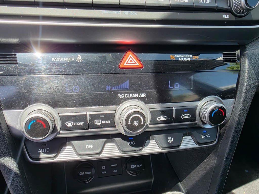 2019 Hyundai Elantra Image 15