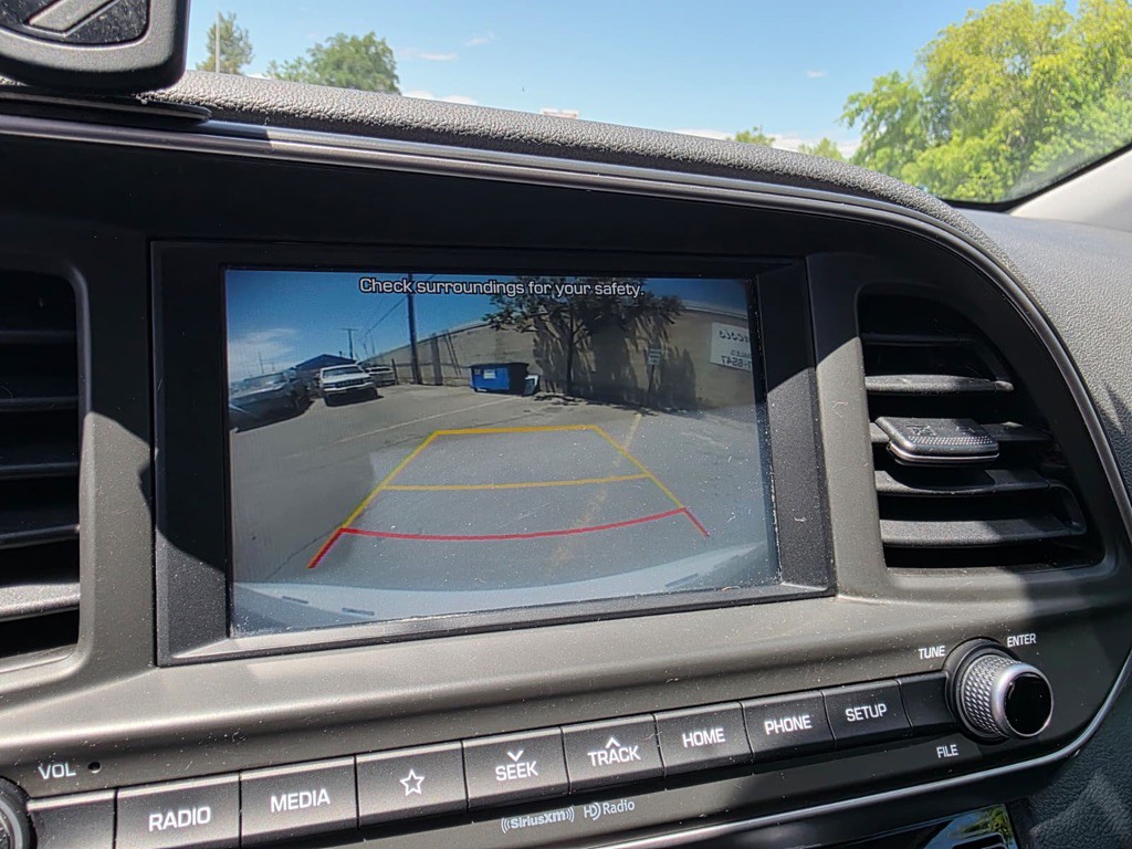 2019 Hyundai Elantra Image 16