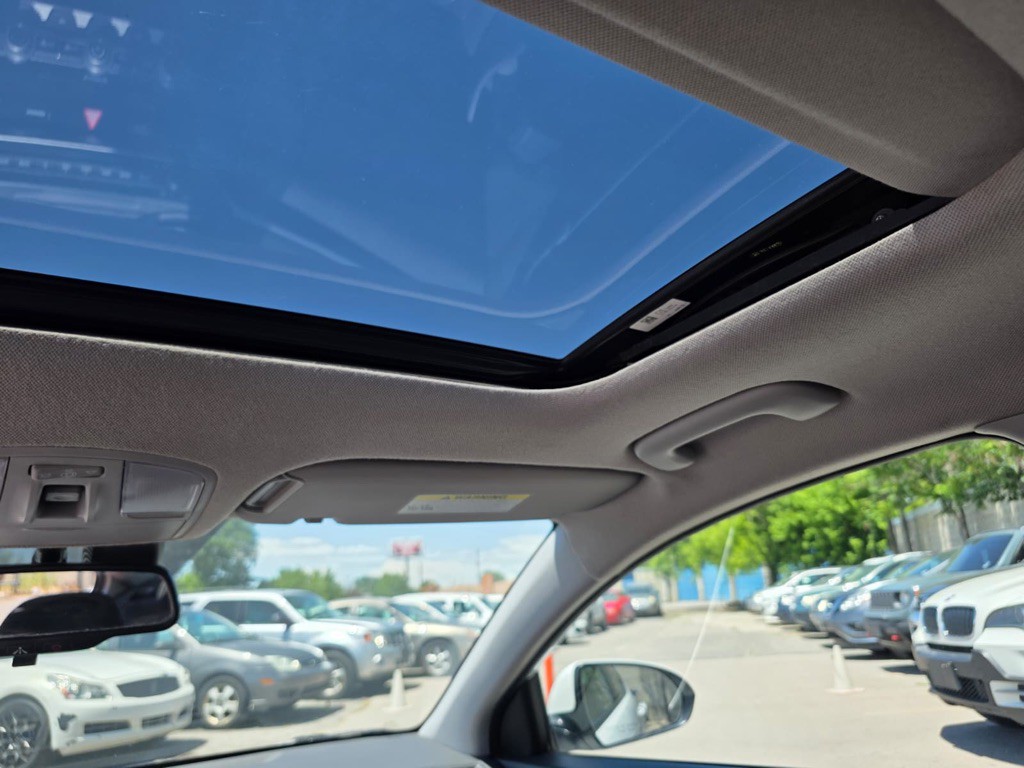 2019 Hyundai Elantra Image 17