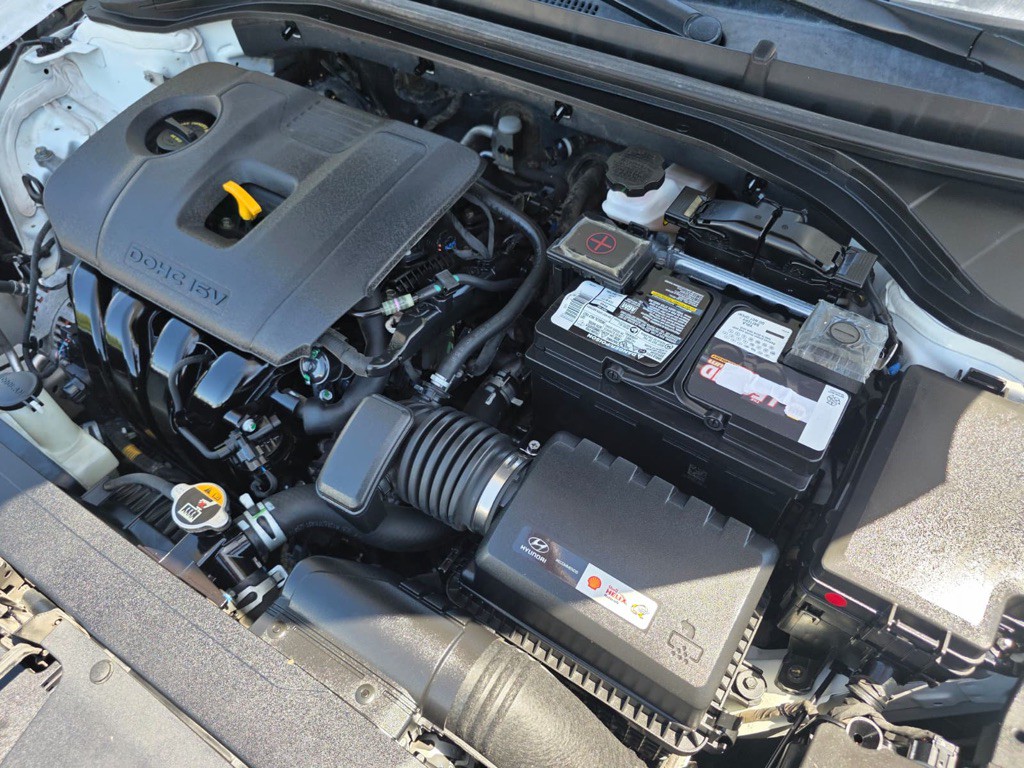 2019 Hyundai Elantra Image 25