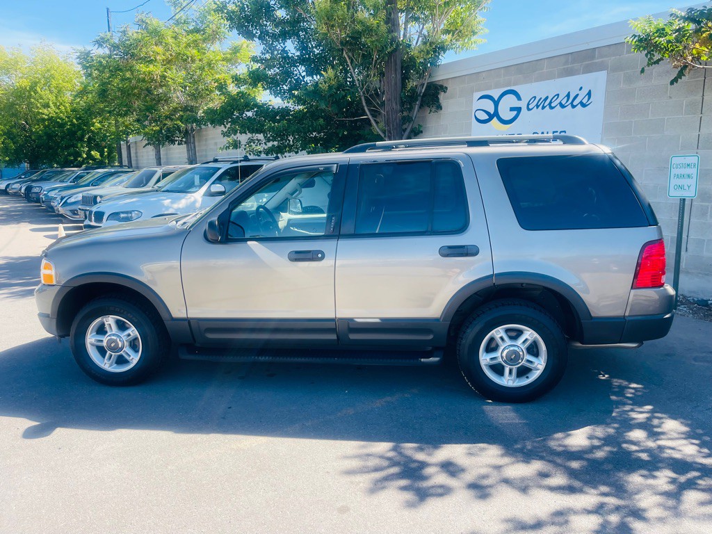 2003 Ford Explorer Image 8