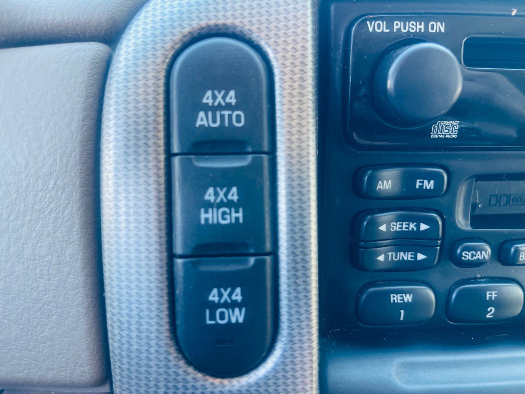 2003 Ford Explorer Image 15