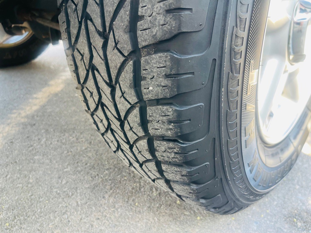 2003 Ford Explorer Image 23