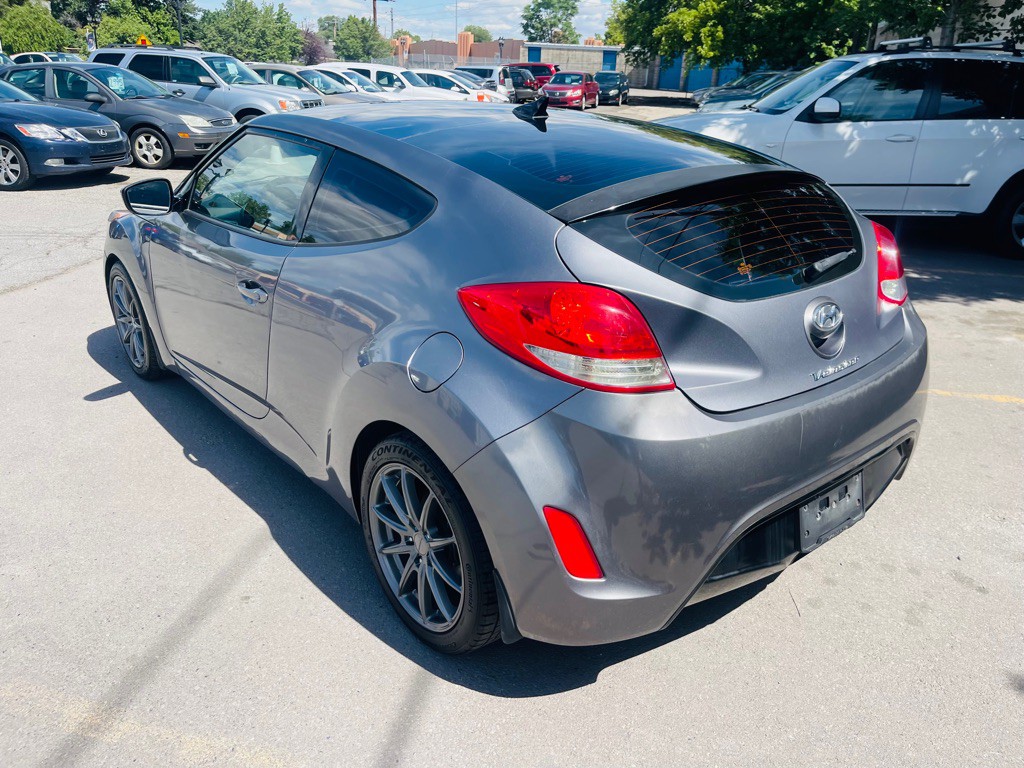 2013 Hyundai Veloster Image 7