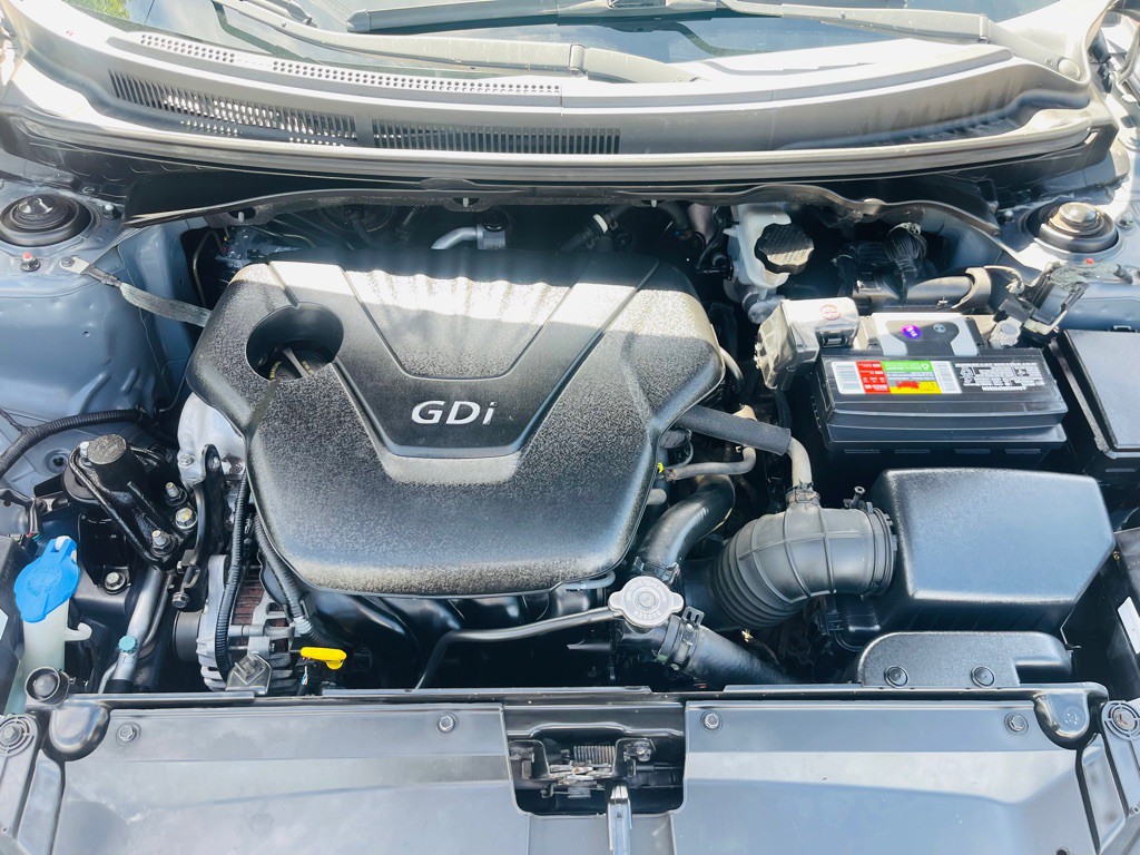 2013 Hyundai Veloster Image 27