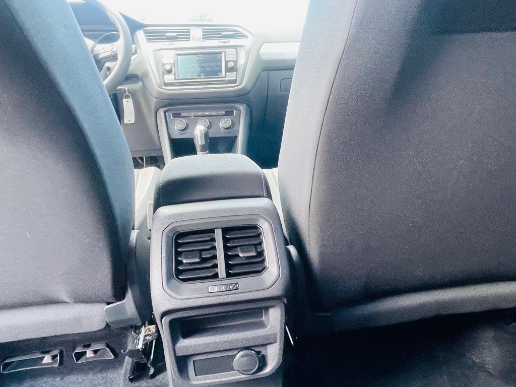 2020 Volkswagen Tiguan Image 20