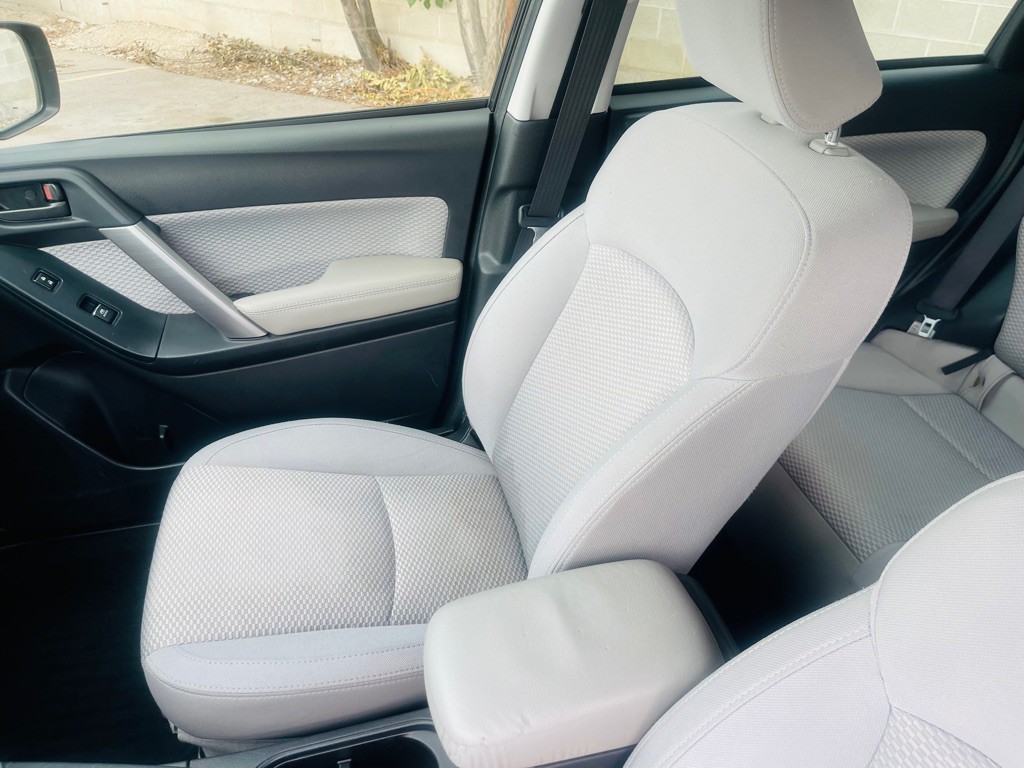 2018 Subaru Forester Image 10