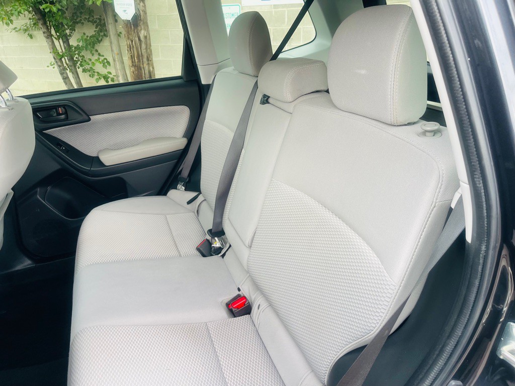 2018 Subaru Forester Image 17