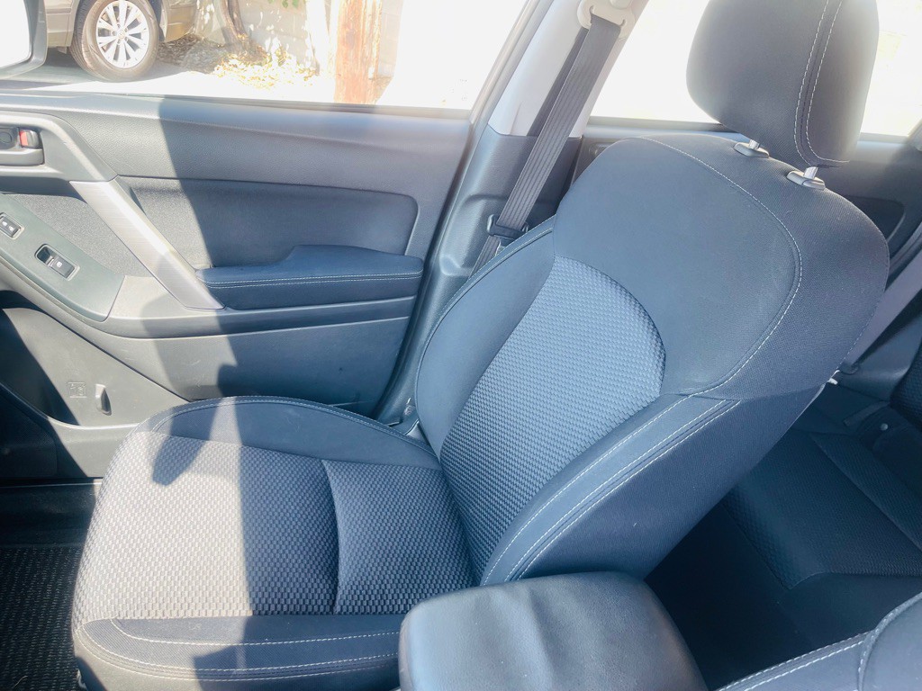 2015 Subaru Forester Image 11