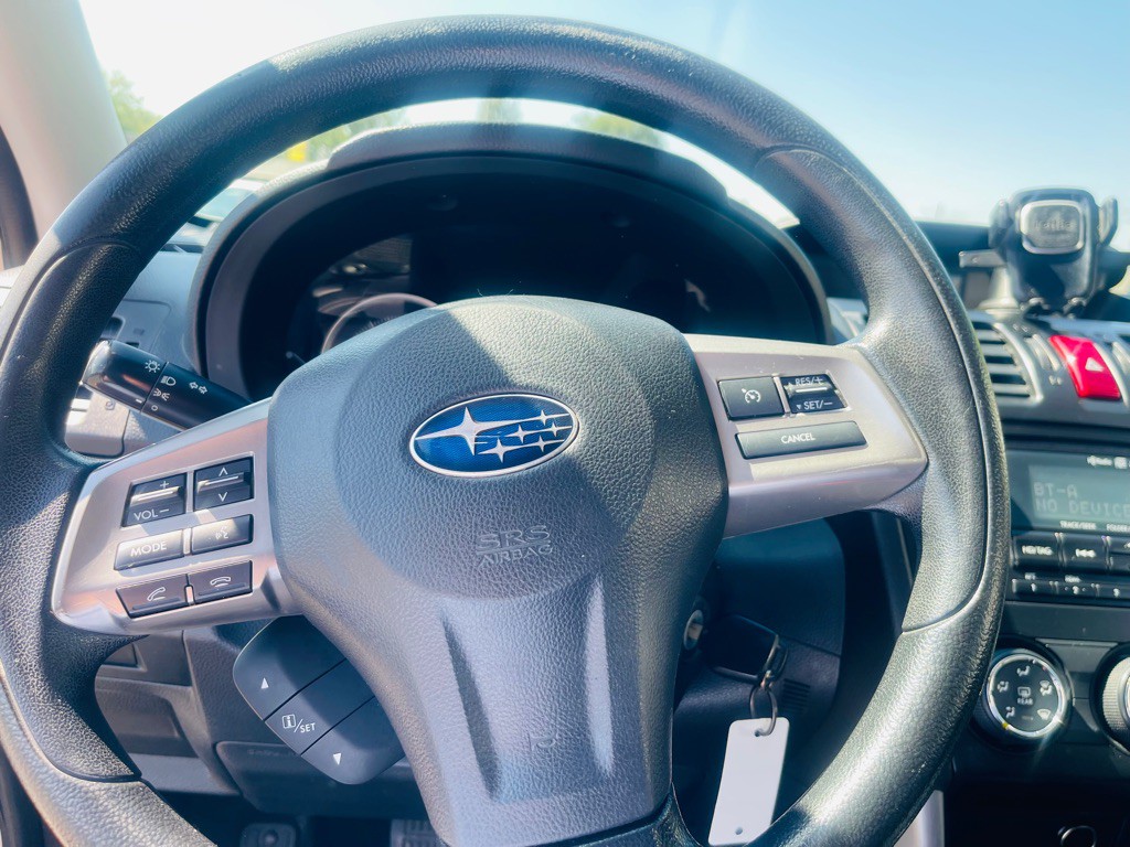 2015 Subaru Forester Image 12