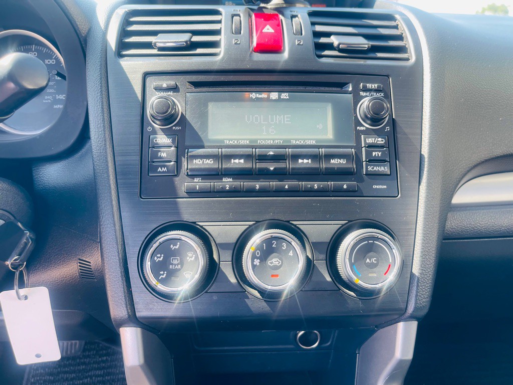 2015 Subaru Forester Image 14