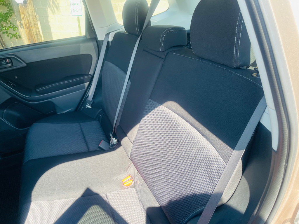 2015 Subaru Forester Image 18
