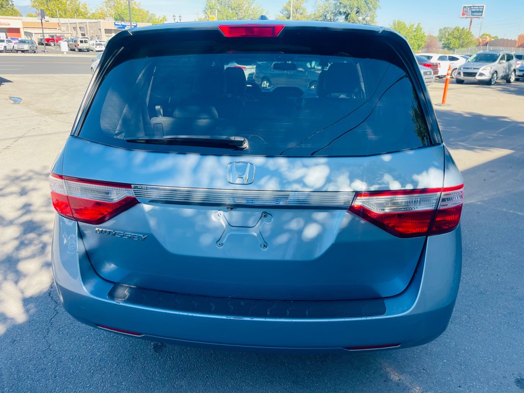 2013 Honda Odyssey Image 6