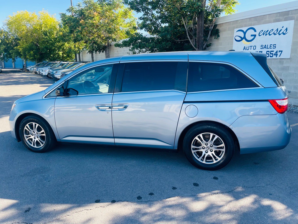 2013 Honda Odyssey Image 8