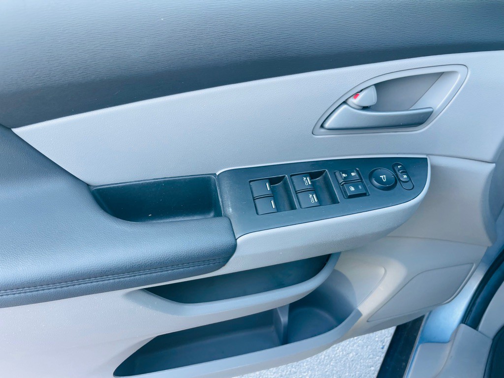 2013 Honda Odyssey Image 9