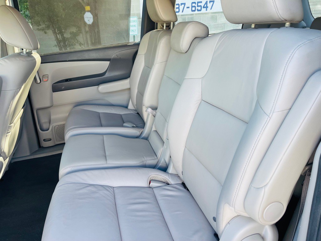 2013 Honda Odyssey Image 17