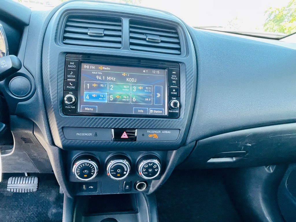 2019 Mitsubishi Outlander Image 14