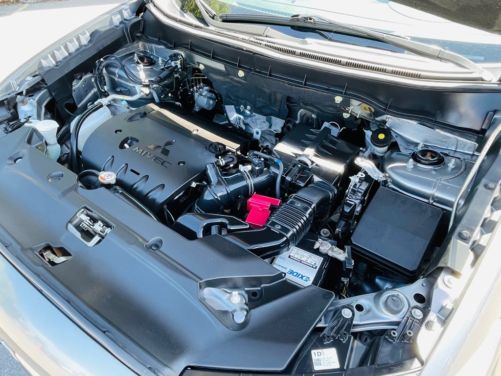 2019 Mitsubishi Outlander Image 26
