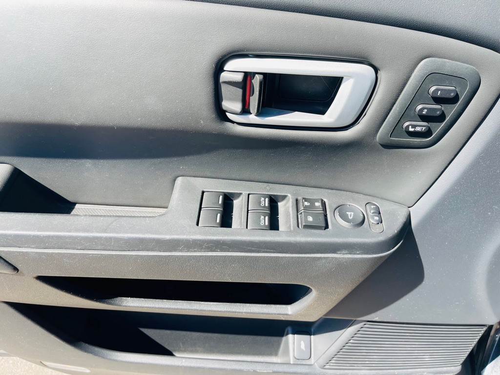 2015 Honda Pilot Image 9