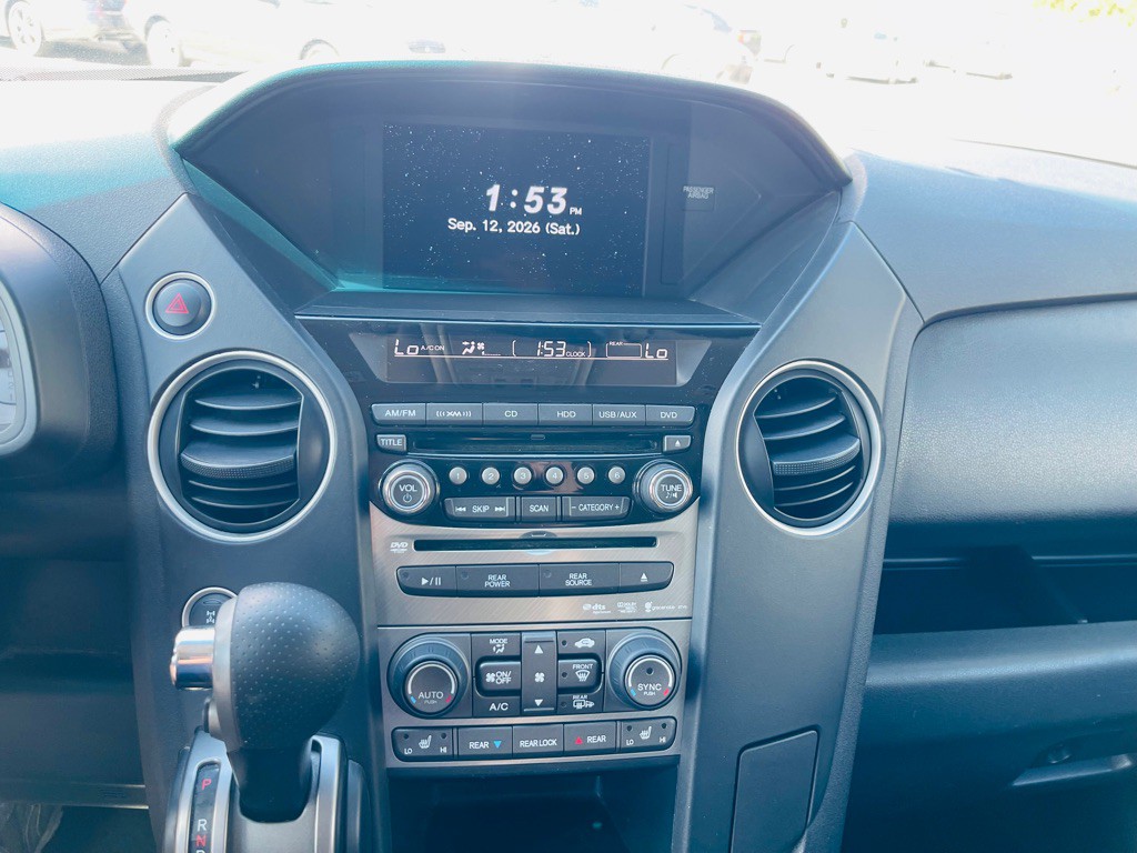 2015 Honda Pilot Image 14