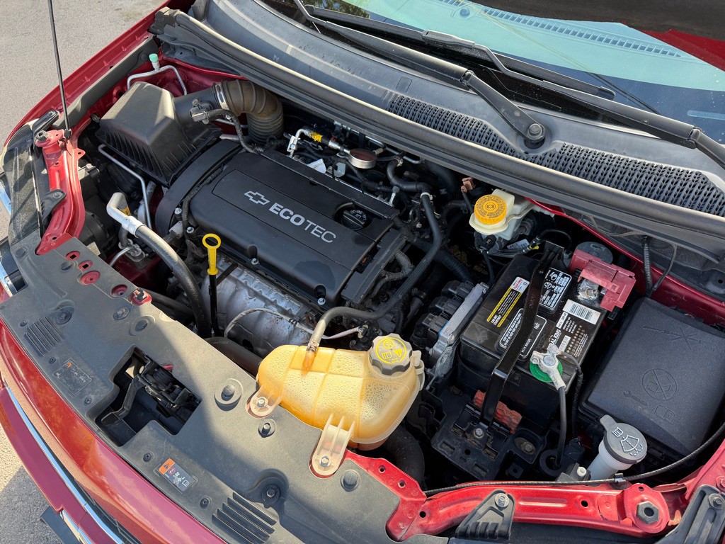 2013 Chevrolet Sonic Image 24