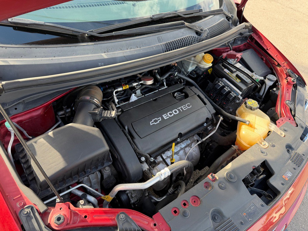 2013 Chevrolet Sonic Image 25