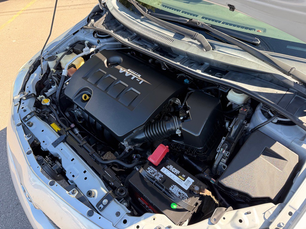 2010 Toyota Corolla Image 24