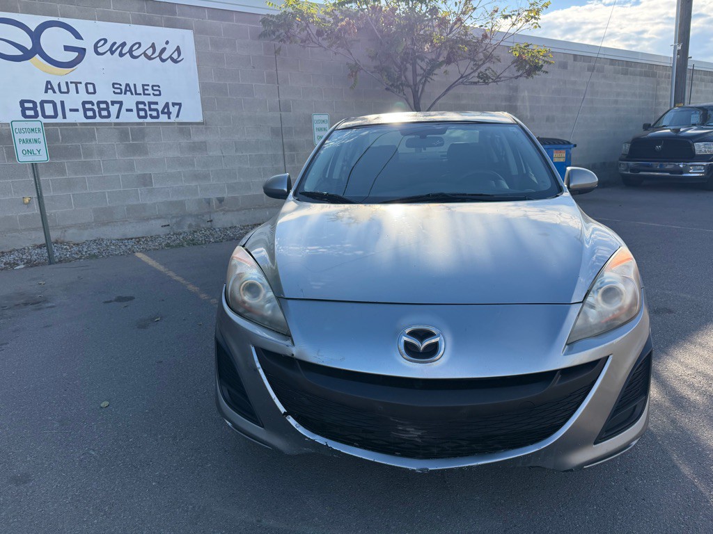 2010 Mazda Mazda3 Image 2
