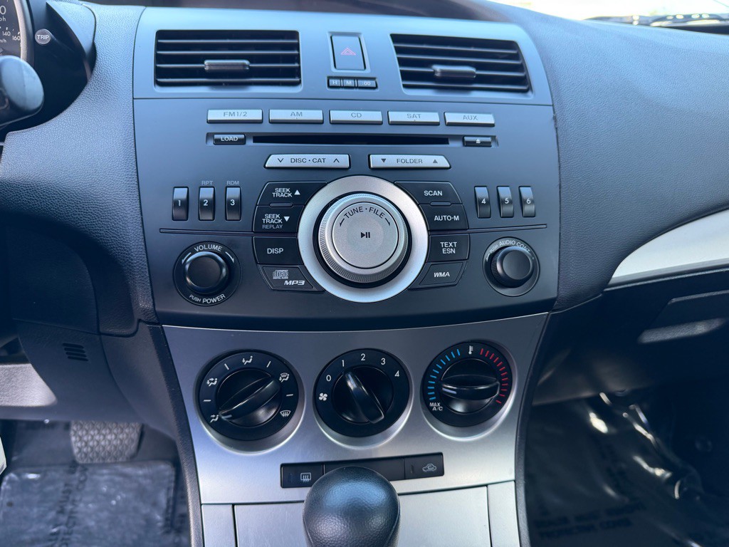 2010 Mazda Mazda3 Image 14