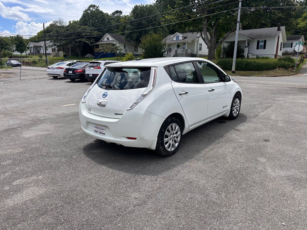 2015 Nissan Leaf Image 3