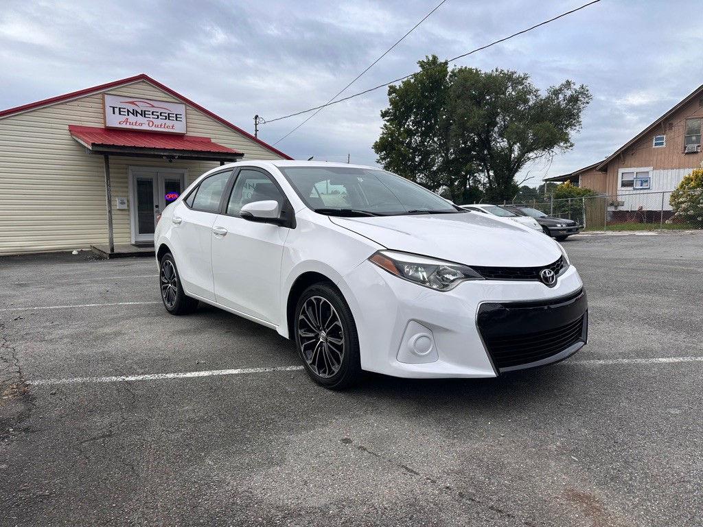 2015 Toyota Corolla Image 2