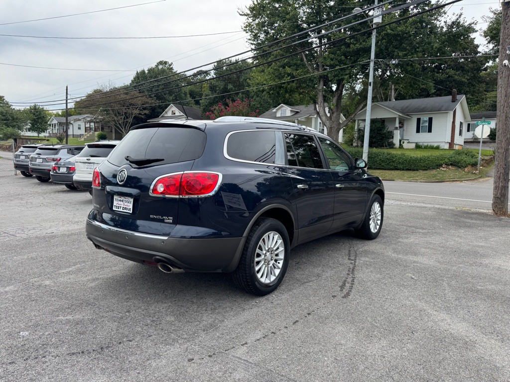 2011 Buick Enclave Image 3