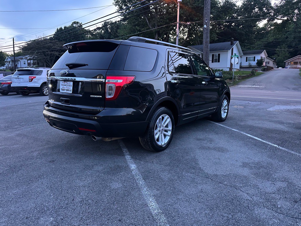 2015 Ford Explorer Image 2