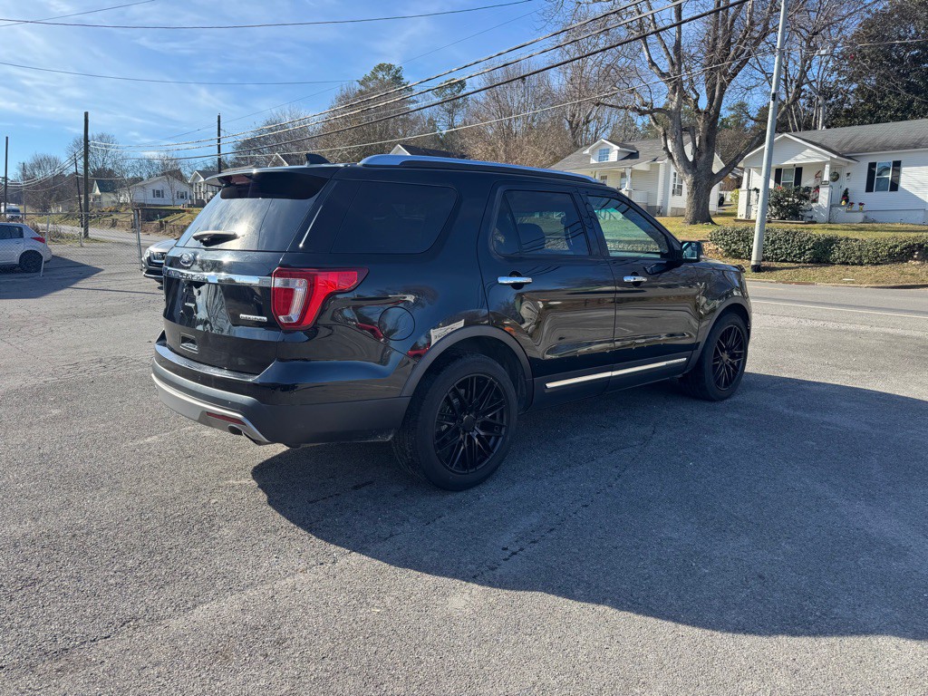 2016 Ford Explorer Image 3