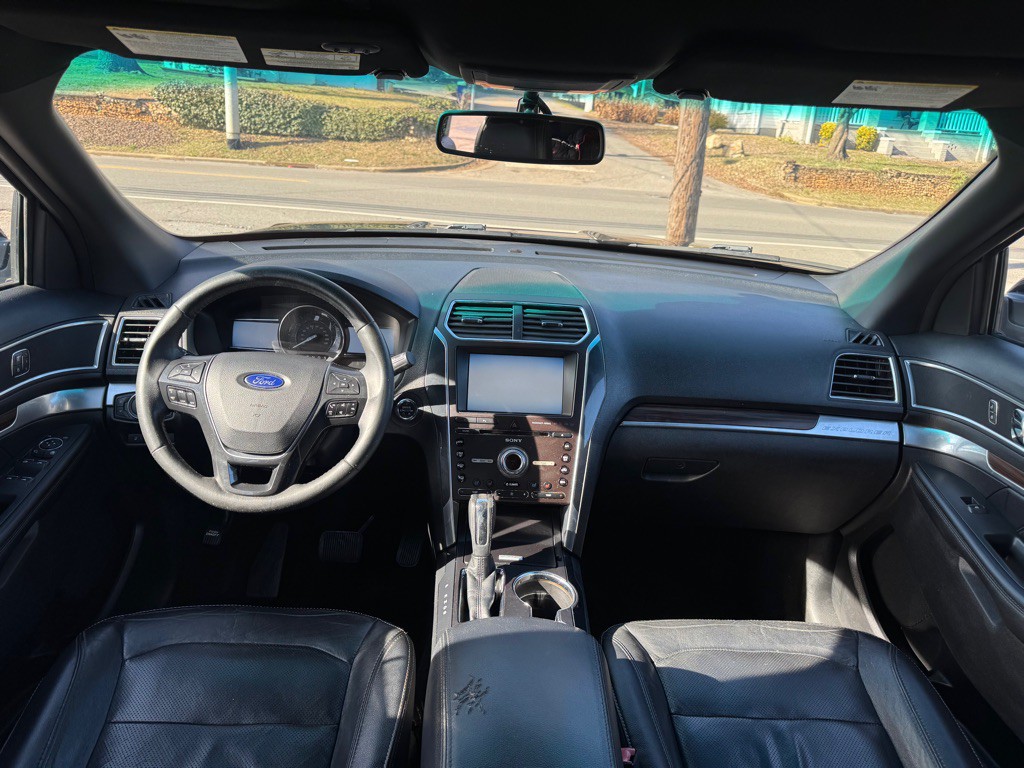 2016 Ford Explorer Image 6