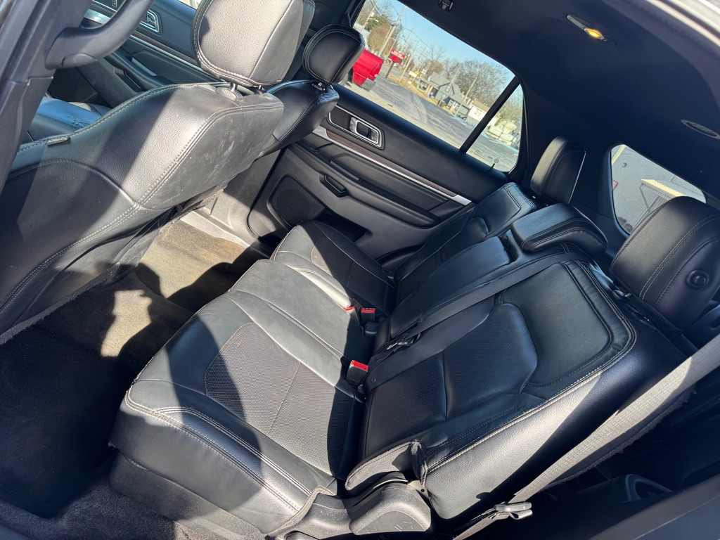 2016 Ford Explorer Image 7