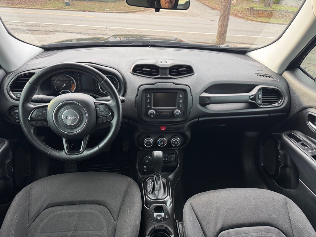 2017 Jeep Renegade Image 4