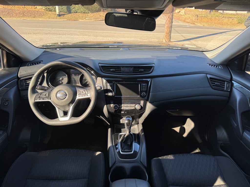 2019 Nissan Rogue Image 5