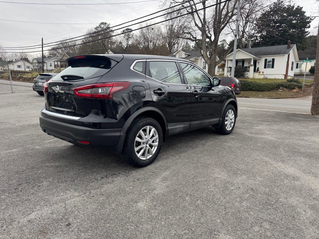 2020 Nissan Rogue Image 3