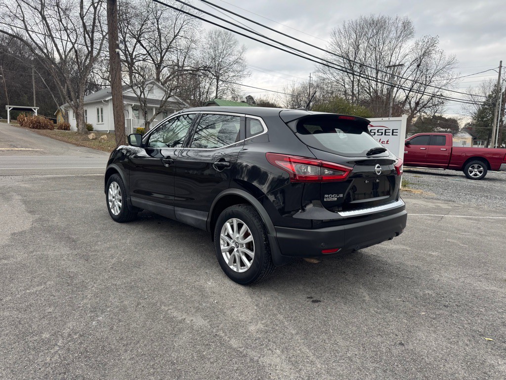 2020 Nissan Rogue Image 4