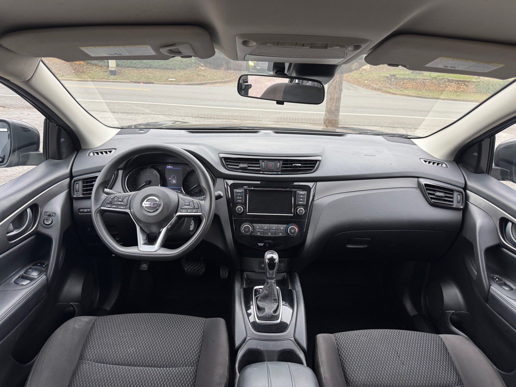 2020 Nissan Rogue Image 5