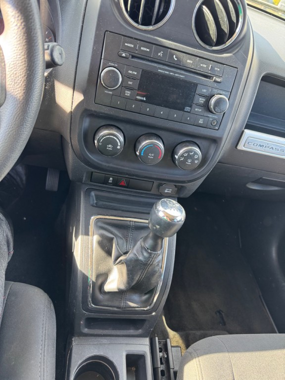 2016 Jeep Compass Image 6