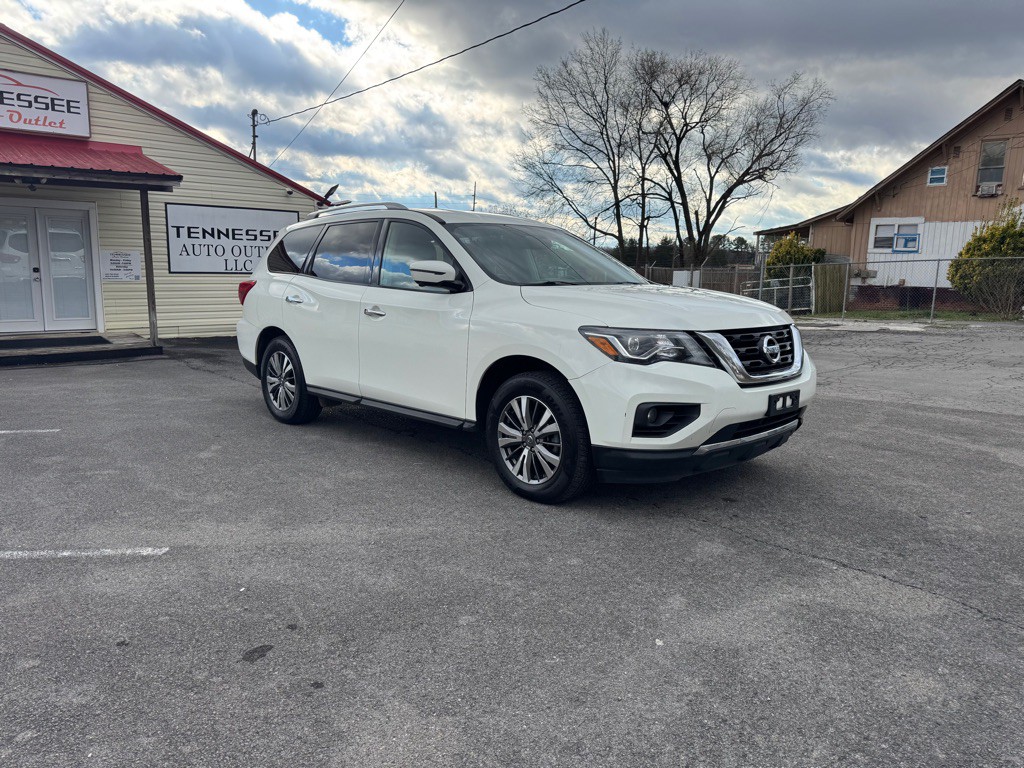 2020 Nissan Pathfinder Image 2