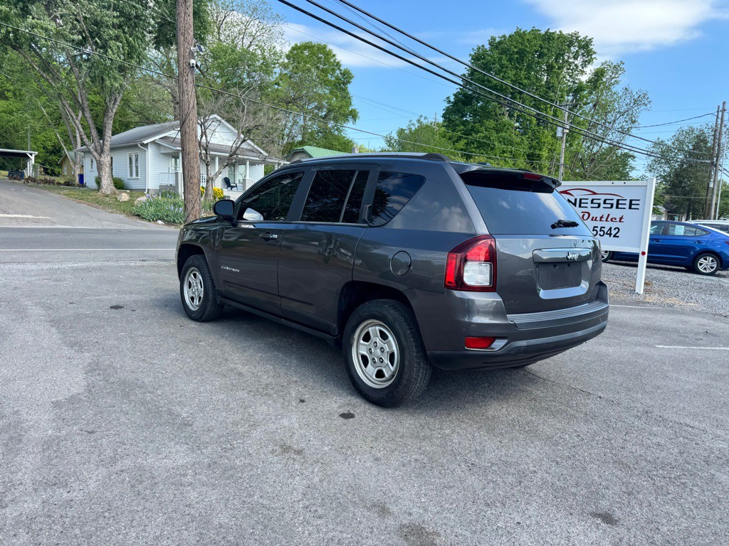 2016 Jeep Compass Image 4