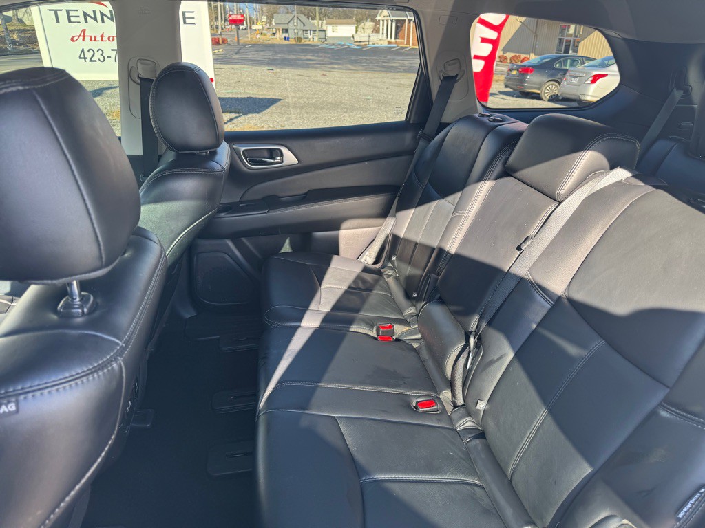 2019 Nissan Pathfinder Image 6