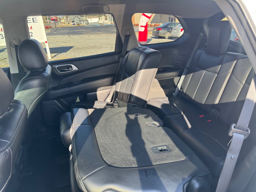 2019 Nissan Pathfinder Image 7